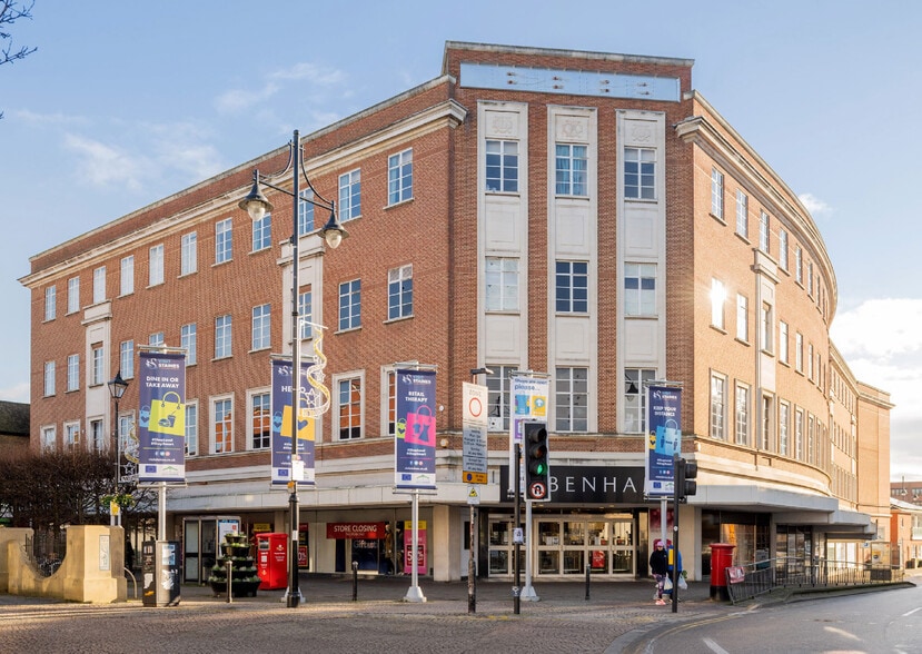 37-45 High St, Staines for sale - Primary Photo - Image 1 of 9