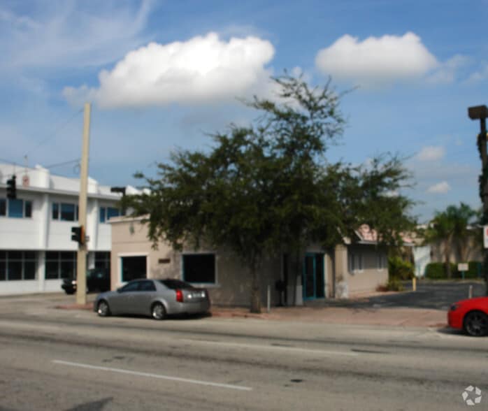 1955 N Tyler St, Hollywood, FL for sale - Building Photo - Image 2 of 11