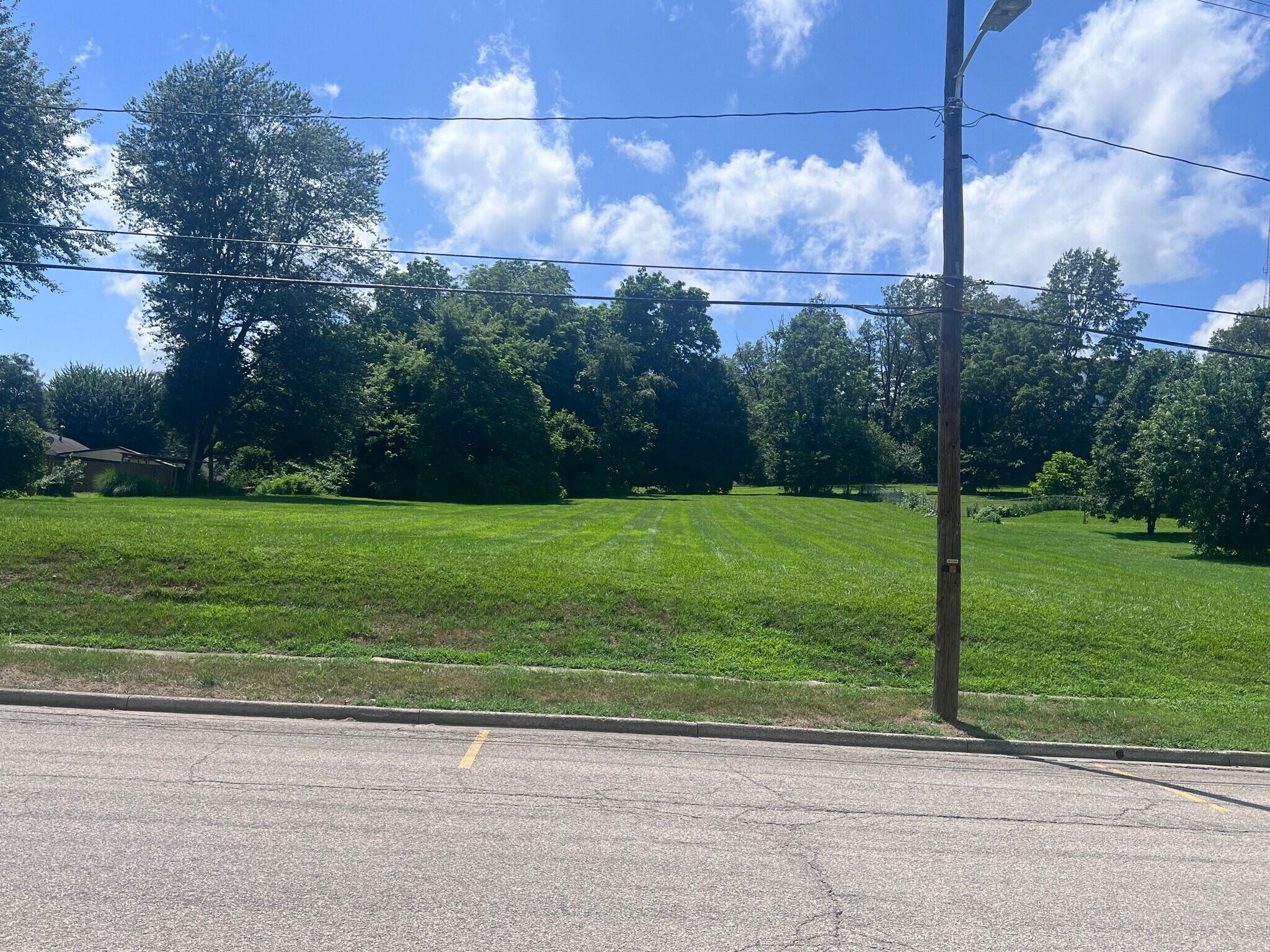 404 N Walnut St, Huntingburg, IN à vendre Autre- Image 1 de 2