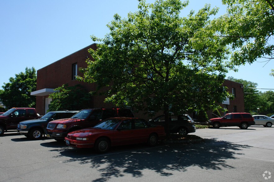 43 Emery Ave, Flemington, NJ for sale - Building Photo - Image 2 of 2