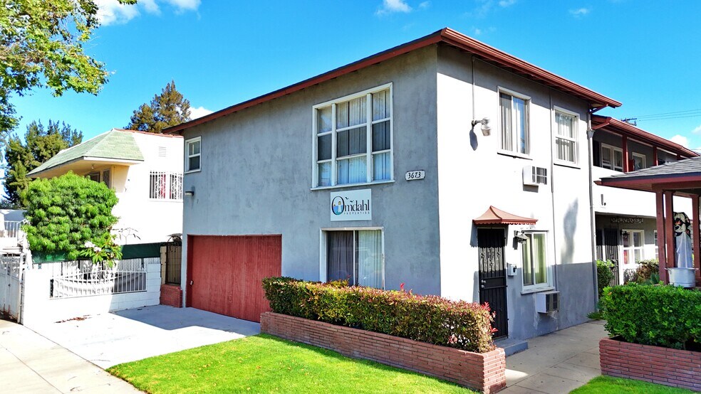3673-3683 E Imperial Hwy, Lynwood, CA à vendre - Photo du bâtiment - Image 2 de 14