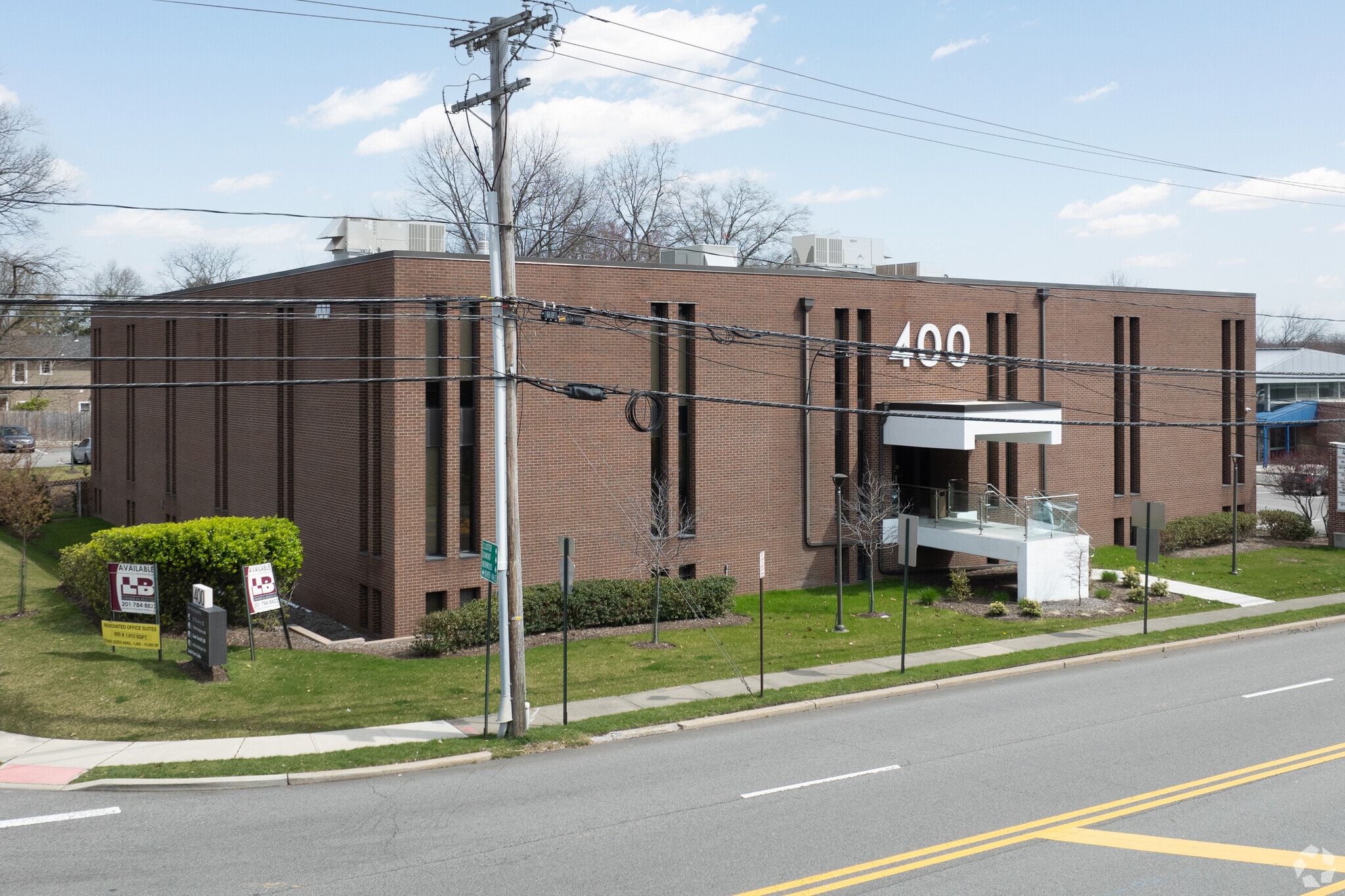 400 Old Hook Rd, Westwood, NJ for lease Primary Photo- Image 1 of 6