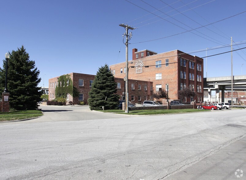 650 J St, Lincoln, NE for lease - Primary Photo - Image 1 of 17