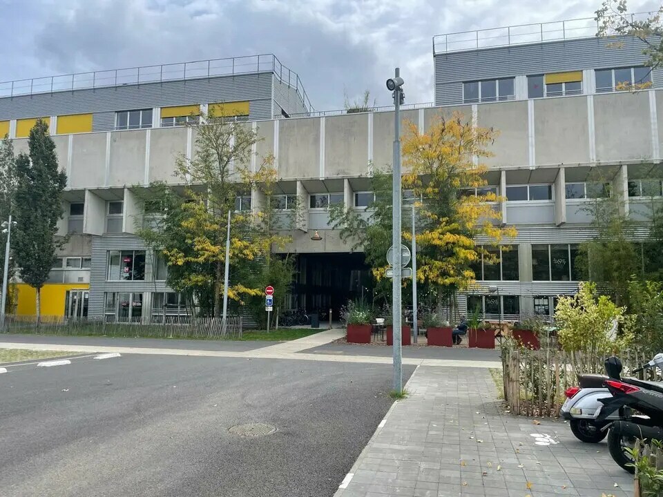 Office in Bègles for lease Building Photo- Image 1 of 12