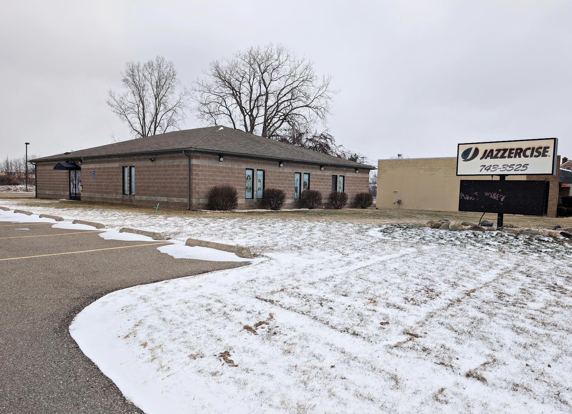 3525 E Court St, Flint, MI à vendre Photo principale- Image 1 de 2