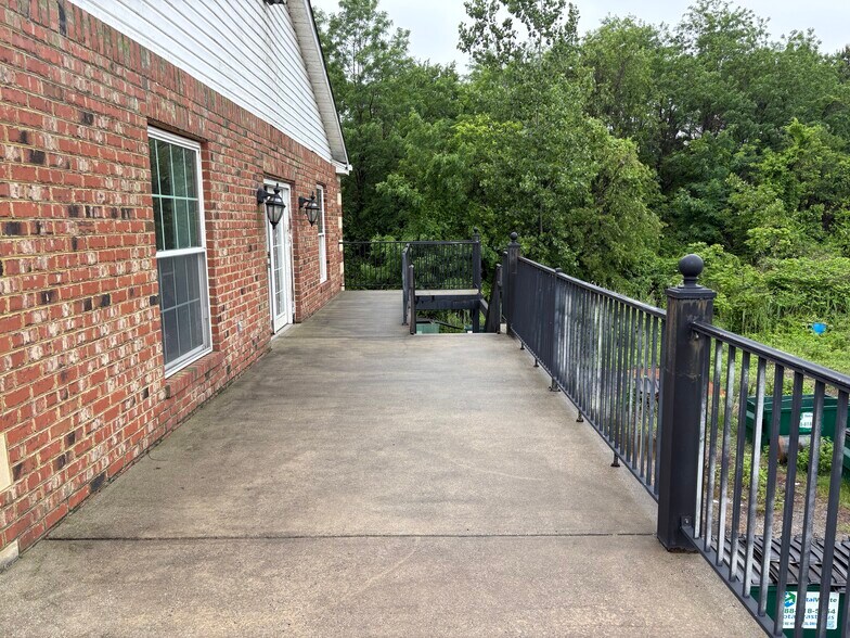 6302B Old North Point Rd, Sparrows Point, MD à louer - Photo du bâtiment - Image 3 de 4