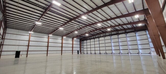 Plus de détails pour 4383 NE 48th Ave, Gainesville, FL - Local d'activités à louer