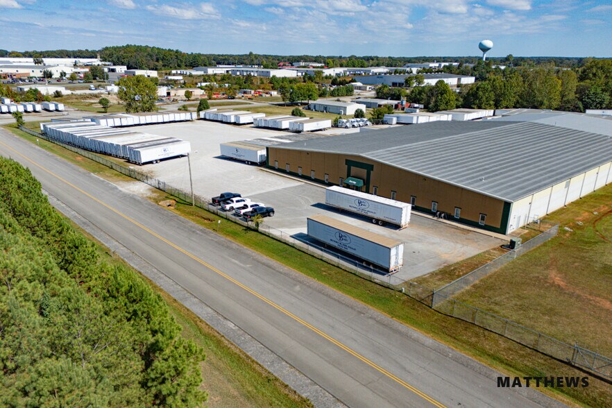 3110 Kendall Dr, Florence, AL à vendre - Photo du bâtiment - Image 3 de 4