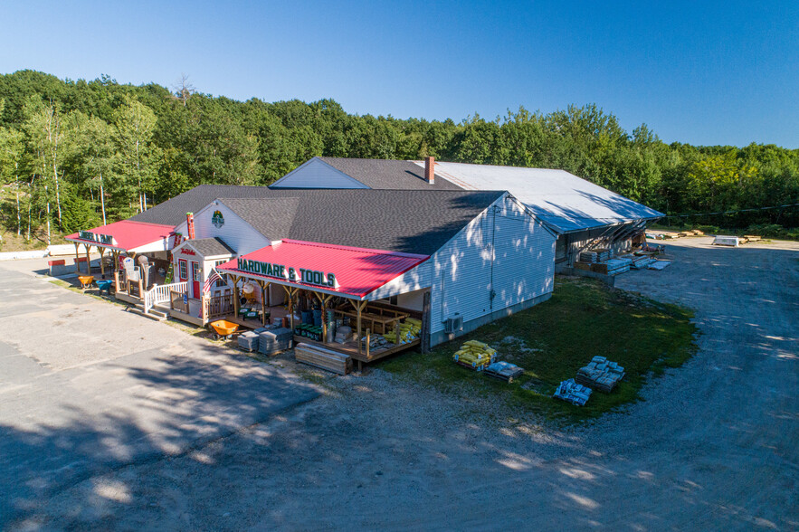 190 Ossipee Trl E, Standish, ME à vendre - Photo du bâtiment - Image 3 de 21