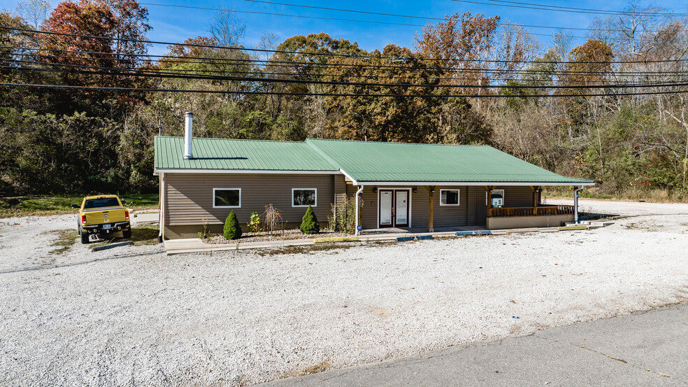 2080 Harris Hwy, Washington, WV à vendre - Photo du bâtiment - Image 3 de 13