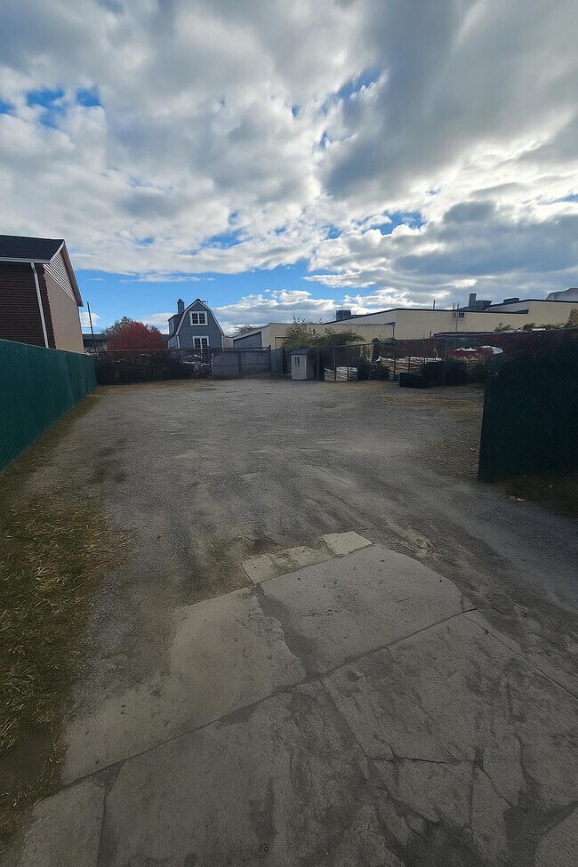 Plus de détails pour 85 Plain ave, New Rochelle, NY - Terrain à louer