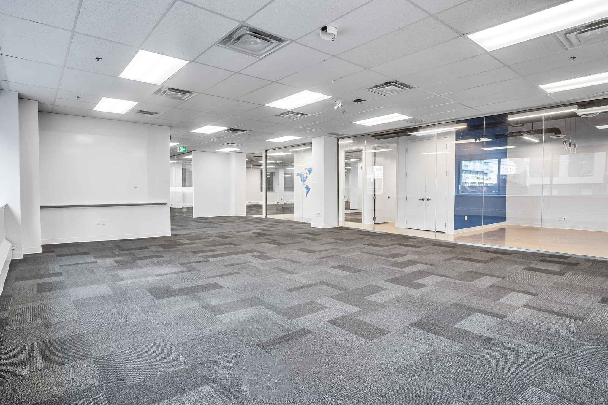 111 Peter St, Toronto, ON à louer Photo intérieure- Image 1 de 6