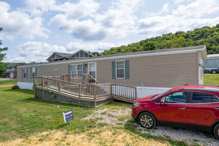30 Phillips Dr, Sistersville, WV à vendre - Photo du bâtiment - Image 3 de 11