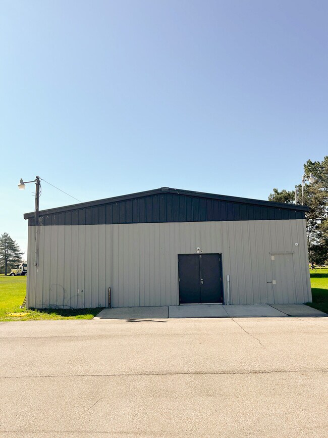 Plus de détails pour 24 Leonard Wood Rd, Battle Creek, MI - Industriel à vendre
