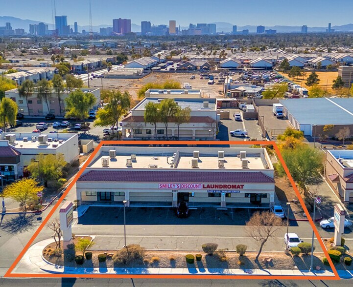 2991 W Lake Mead Blvd, North Las Vegas, NV à vendre - Photo du bâtiment - Image 2 de 12