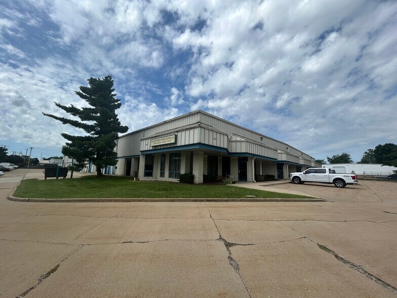 630 E Bronson St, South Bend, IN à louer - Photo du bâtiment - Image 2 de 10