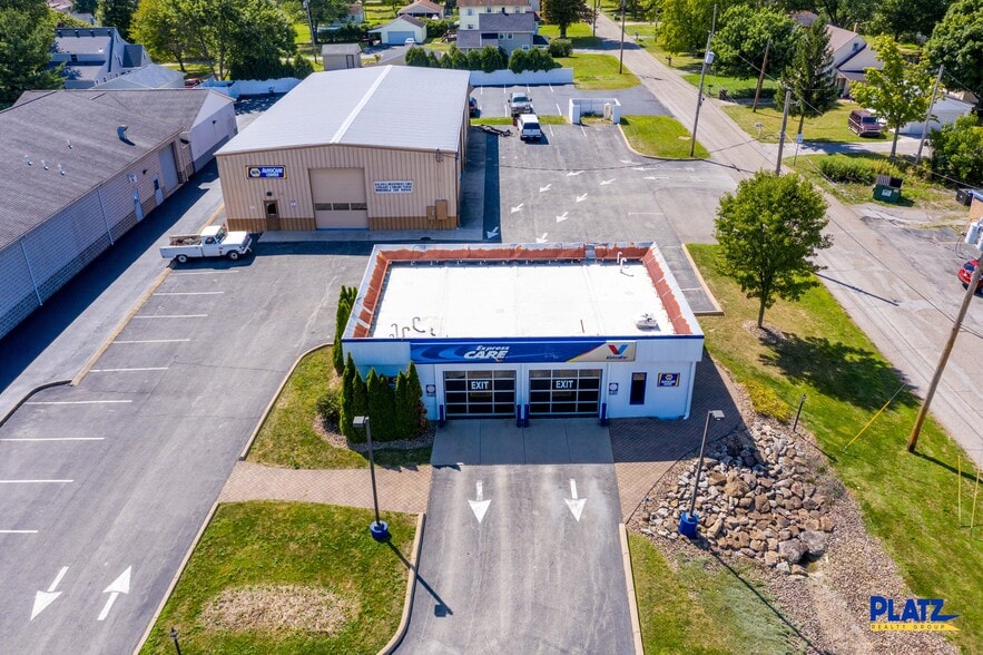 4877 Mahoning Ave, Warren, OH à louer - Photo du bâtiment - Image 2 de 16