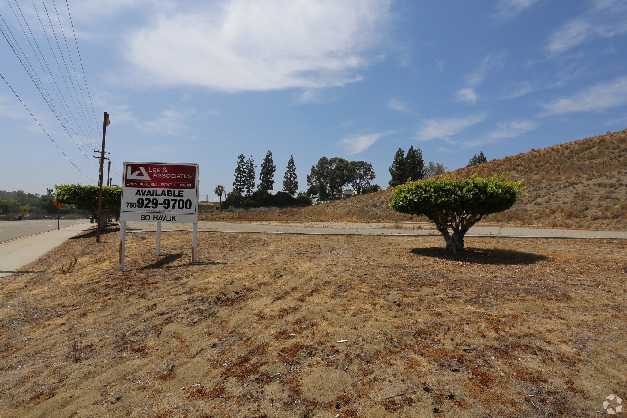 707 W Vista Way, Vista, CA for sale Primary Photo- Image 1 of 5