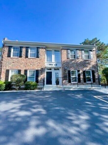 600 W Roosevelt Rd, Wheaton, IL à louer - Photo principale - Image 1 de 9