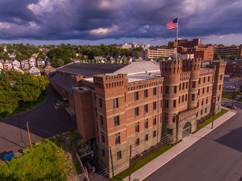 900 Adams Ave, Scranton, PA à louer - Photo du bâtiment - Image 3 de 26