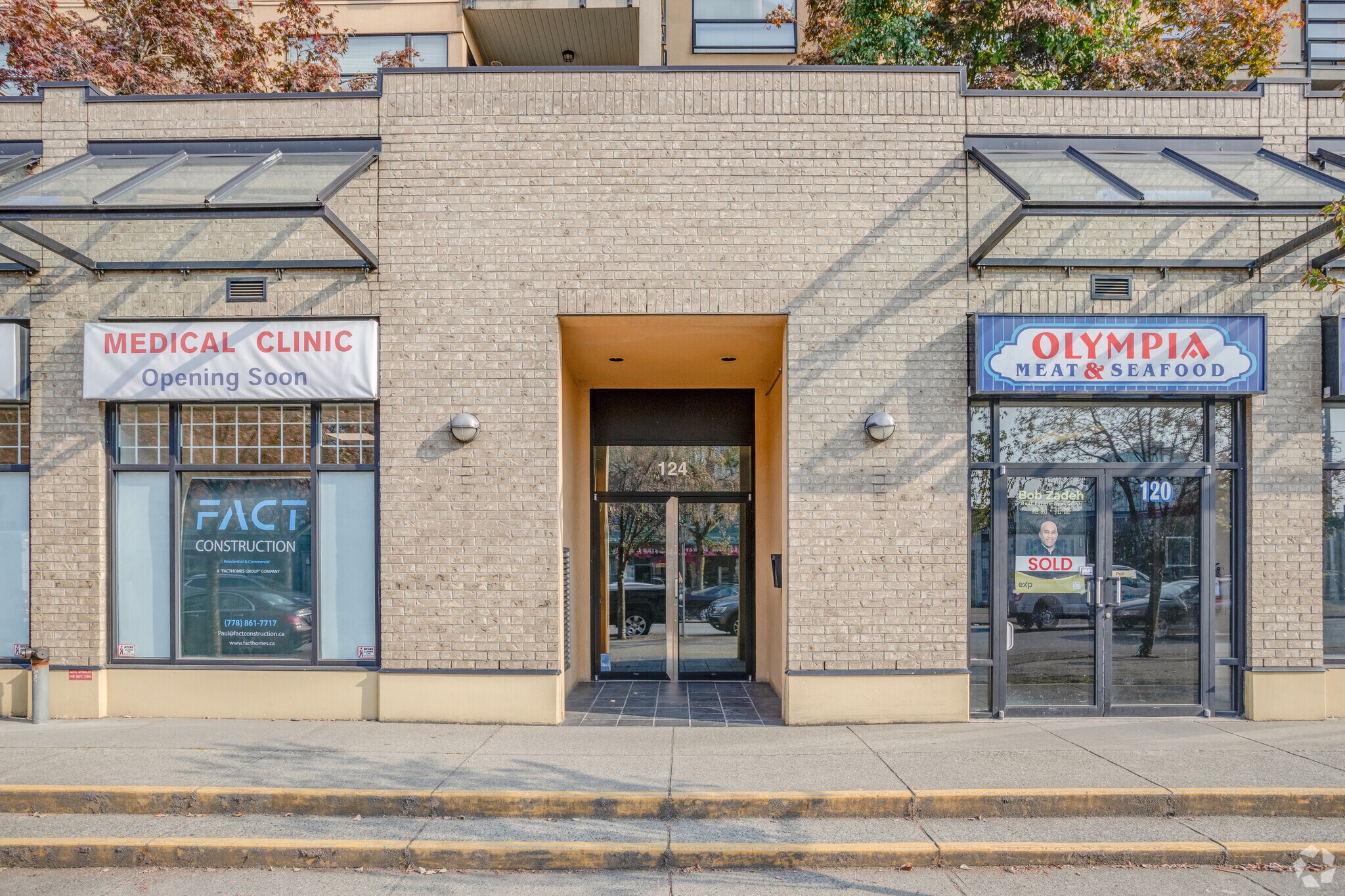120 3rd St W, North Vancouver, BC à vendre Photo du bâtiment- Image 1 de 1