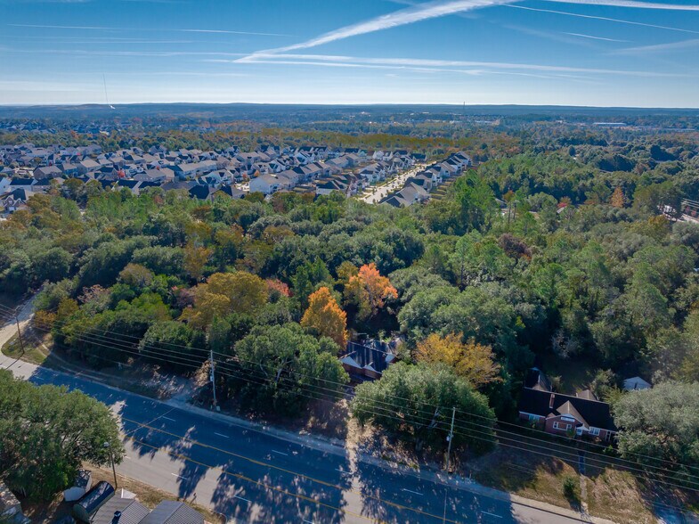 10612 Two Notch Rd, Elgin, SC à vendre - Photo du bâtiment - Image 3 de 28