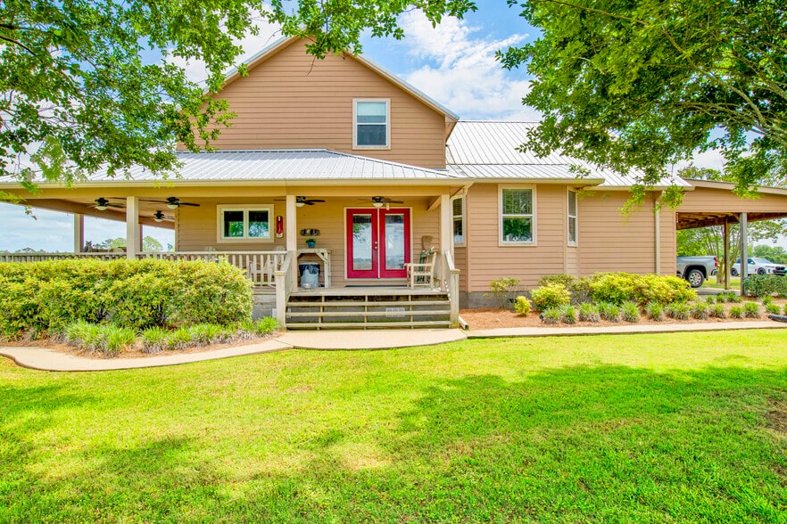 24795 Hwy 32, Elberta, AL à vendre - Photo du bâtiment - Image 2 de 53