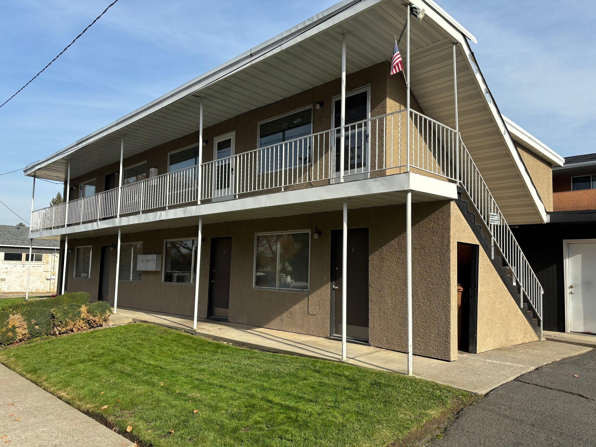 2626 N Hemlock St, Spokane, WA à vendre Photo principale- Image 1 de 6