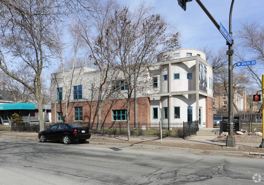 2550 Blaisdell Ave S, Minneapolis, MN à vendre - Photo du bâtiment - Image 2 de 4