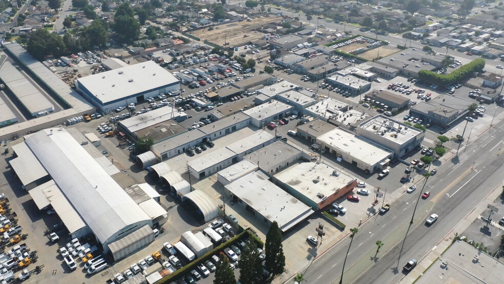 INVESTMENT OR OWNER / USER WITH SBA FINA portfolio of 2 properties for sale on LoopNet.ca - Building Photo - Image 3 of 6