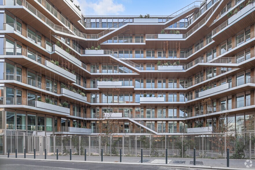 Rue Arago, Saint-Ouen-sur-Seine à louer - Photo du bâtiment - Image 2 de 4
