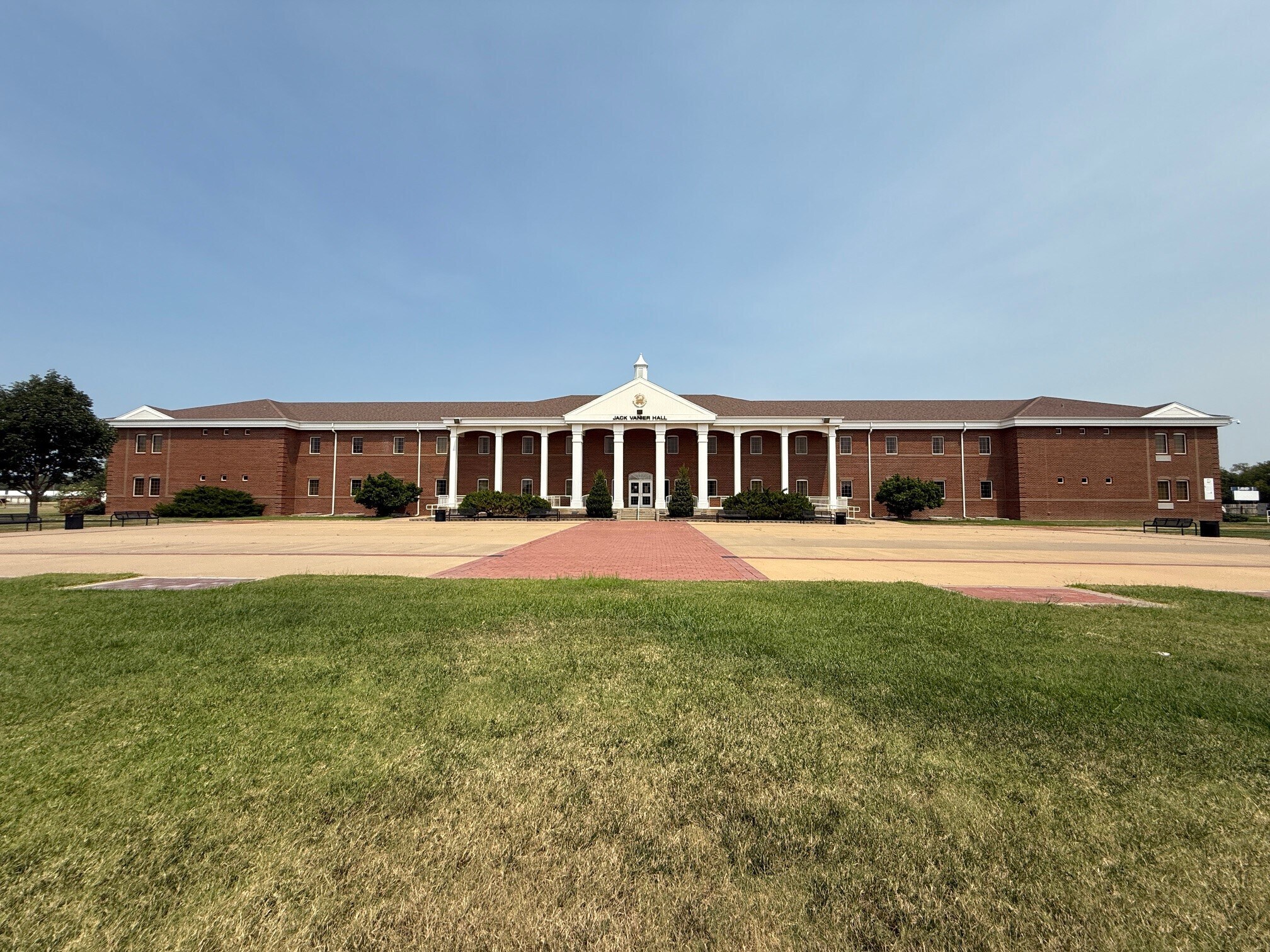 110 W Otis Ave, Salina, KS à vendre Photo principale- Image 1 de 9