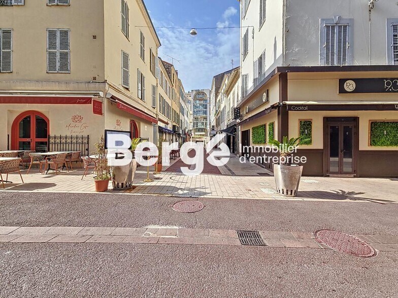 Commerce de détail dans Cannes à vendre - Photo du bâtiment - Image 2 de 3