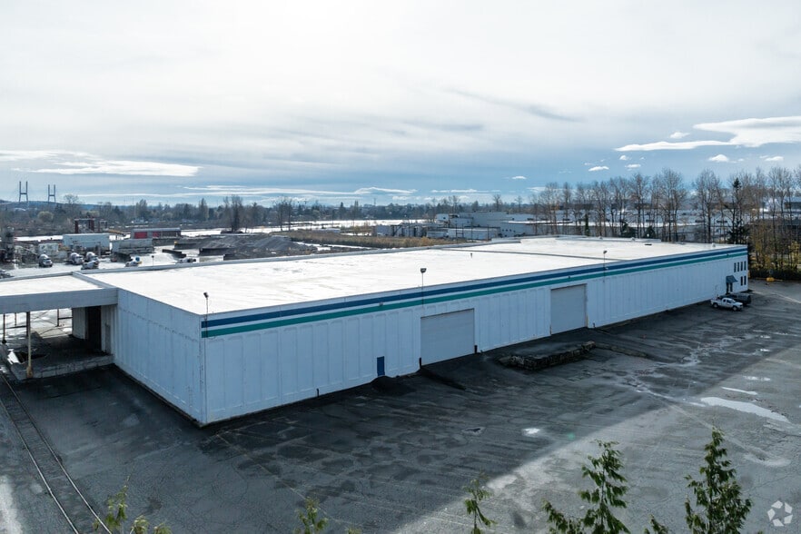 5324 Riverbend Dr, Burnaby, BC for lease - Building Photo - Image 2 of 3