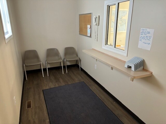 224 Bank Street, Sweet Grass, MT à vendre - Photo intérieure - Image 2 de 5