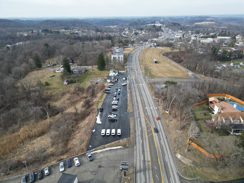 6424 US-30, Jeannette, PA à louer - Photo du bâtiment - Image 3 de 10