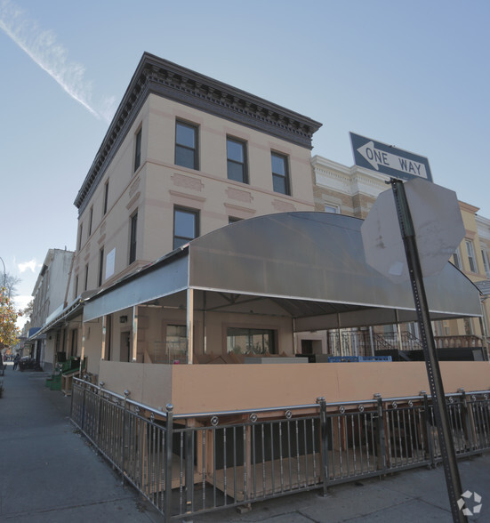 2050 Bath Ave, Brooklyn, NY for sale - Primary Photo - Image 1 of 1