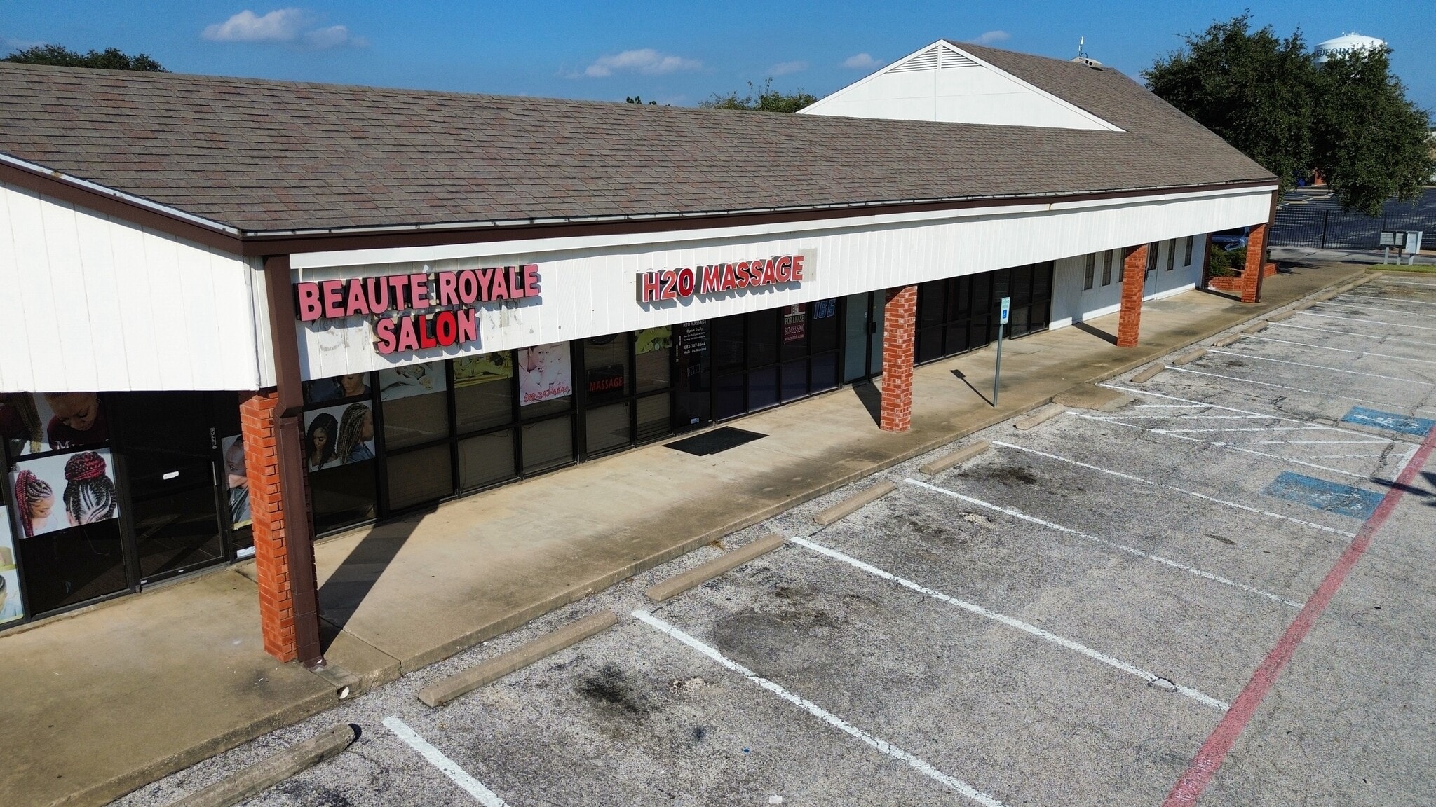 209 Bedford Rd, Bedford, TX for lease Primary Photo- Image 1 of 18