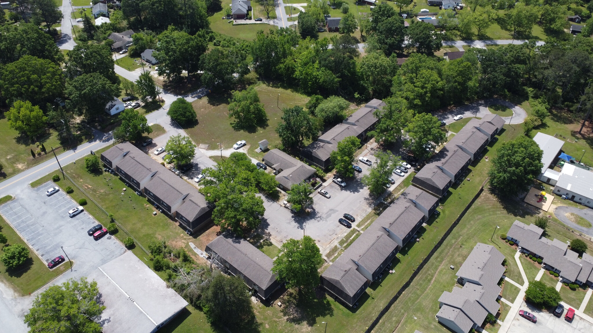 73 Unit Multifamily Portfolio portfolio of 2 properties for sale on LoopNet.ca Building Photo- Image 1 of 12