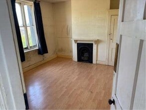 London Rd, West Kingsdown for sale Interior Photo- Image 1 of 2