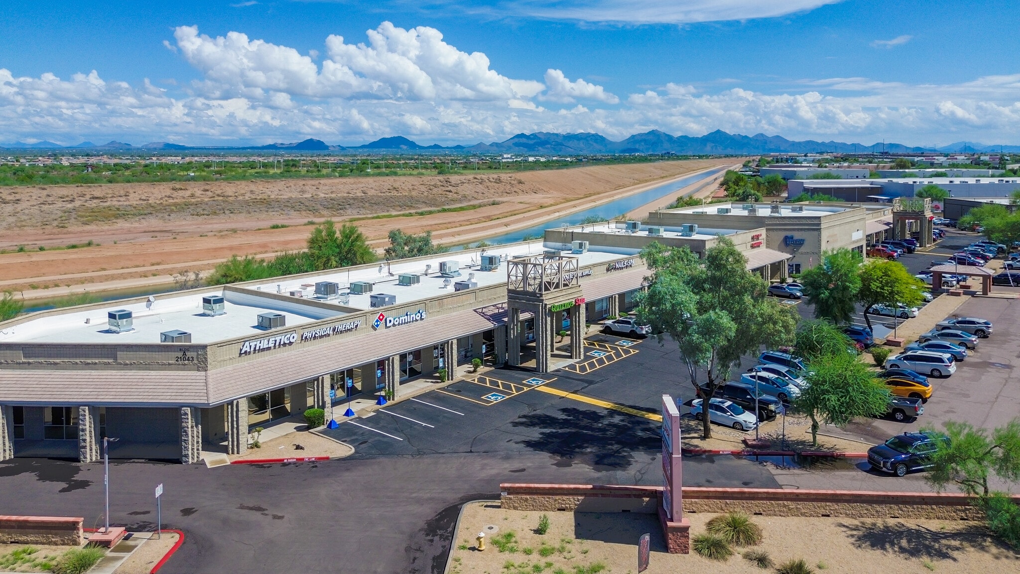 21043 N Cave Creek Rd, Phoenix, AZ for lease Primary Photo- Image 1 of 24