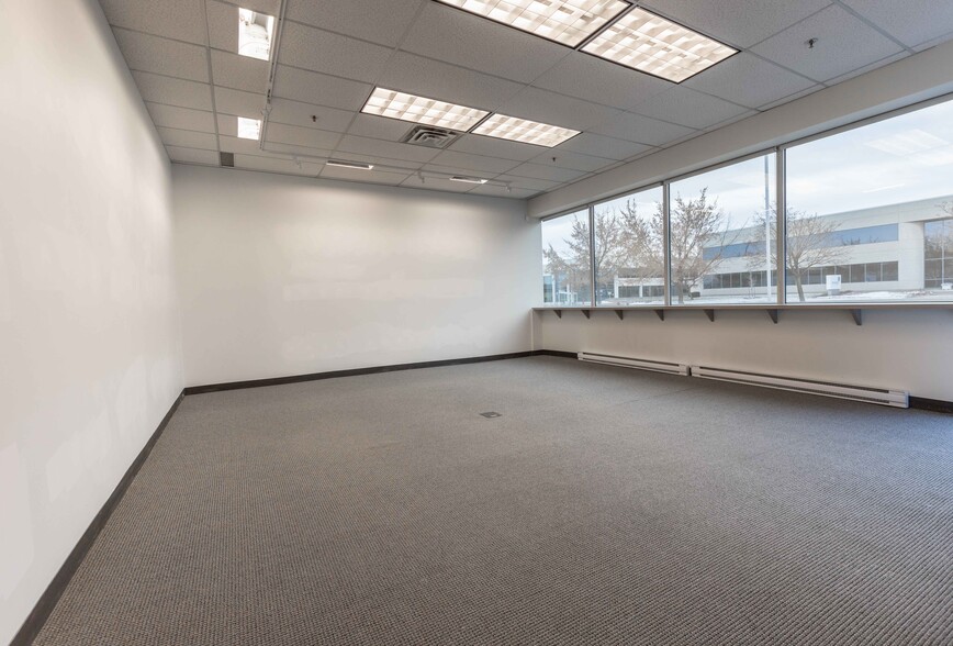 4921-4939 Rue Lévy, Saint-Laurent, QC à louer - Photo intérieure - Image 3 de 14