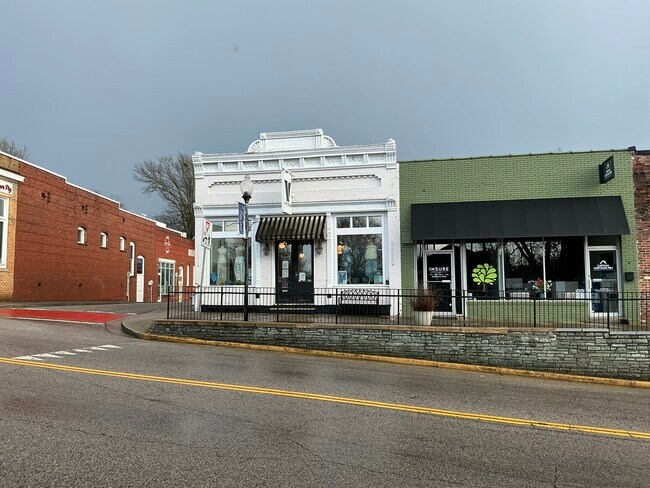 More details for 124 Confederate St, Fort Mill, SC - Retail for Sale