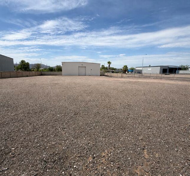 732-738 W Illini St, Phoenix, AZ à louer - Photo du bâtiment - Image 3 de 12