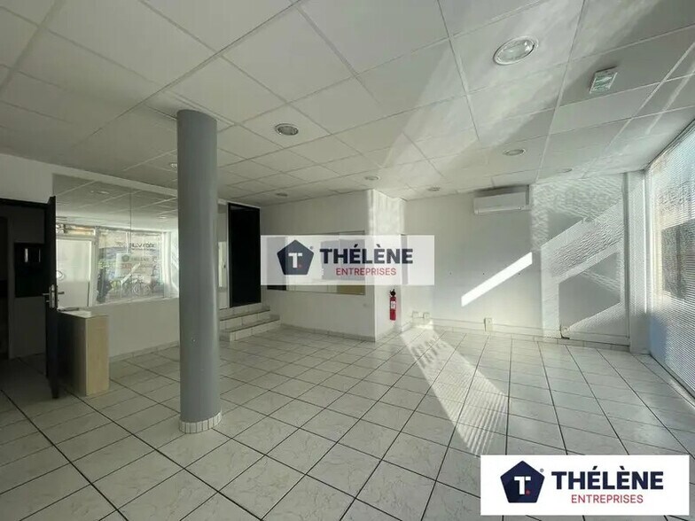 Office in Montpellier for sale - Interior Photo - Image 1 of 7