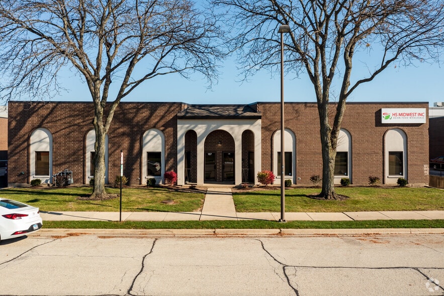 187-191 Stanley St, Elk Grove Village, IL for lease - Building Photo - Image 2 of 5