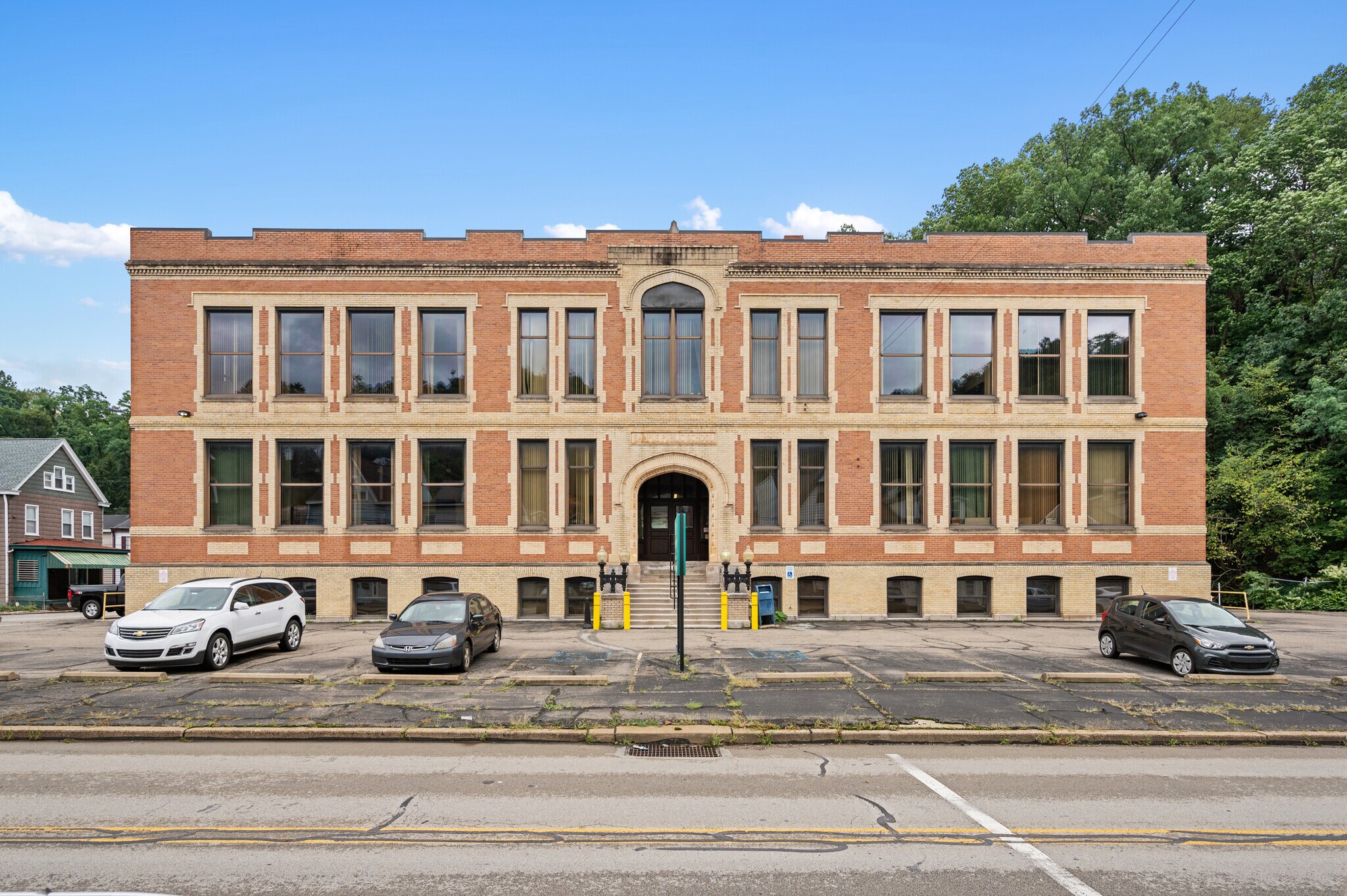 820 Evergreen Ave, Pittsburgh, PA for lease Primary Photo- Image 1 of 18