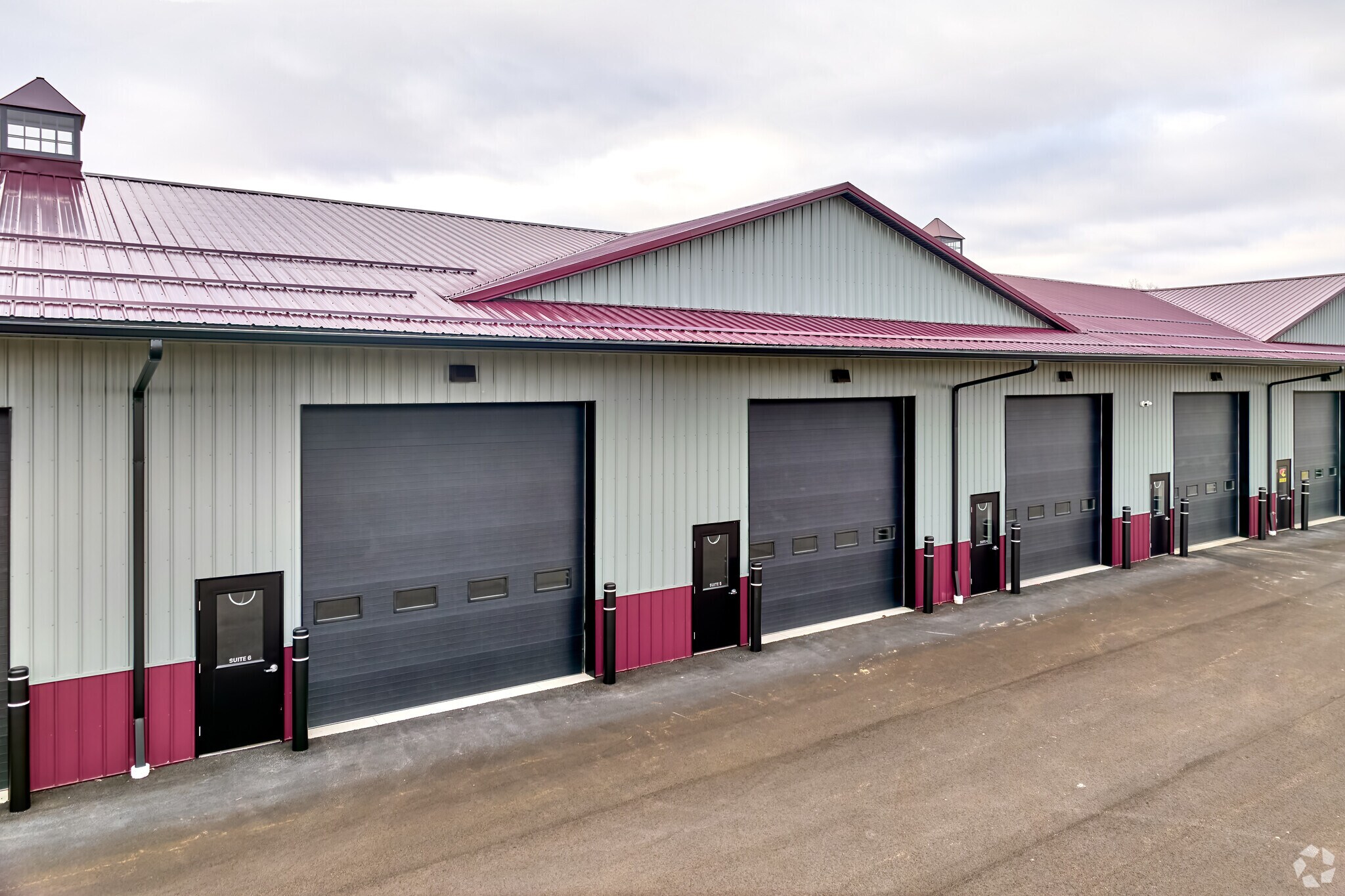 10 Regency Oaks Blvd, Rochester, NY à louer Photo principale- Image 1 de 22