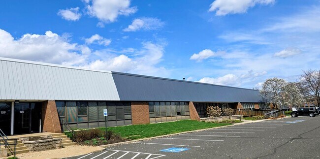 Plus de détails pour 103-109 Gibraltar Rd, Horsham Township, PA - Local d'activités à louer