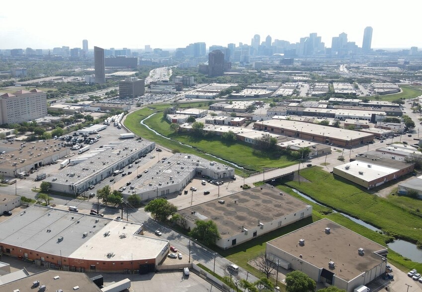 1233 Medical District Dr, Dallas, TX for sale - Building Photo - Image 3 of 4